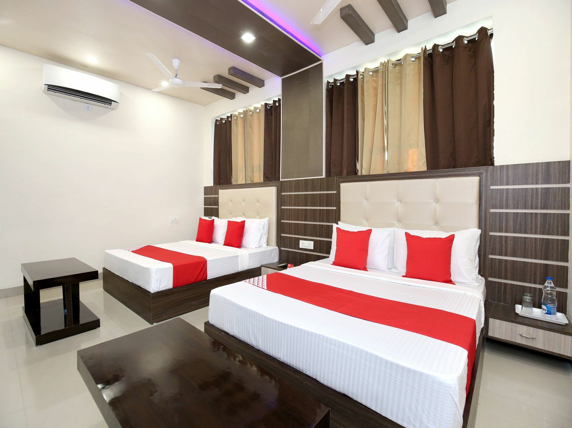 Oyo 12354 Hotel Sangreela Amritsar Exterior foto